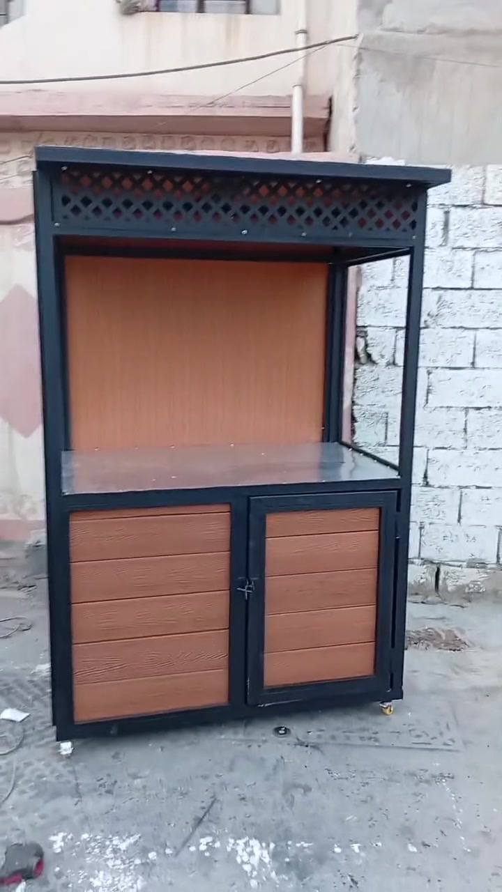 كشك شاي • حدادة • سكاي لايت