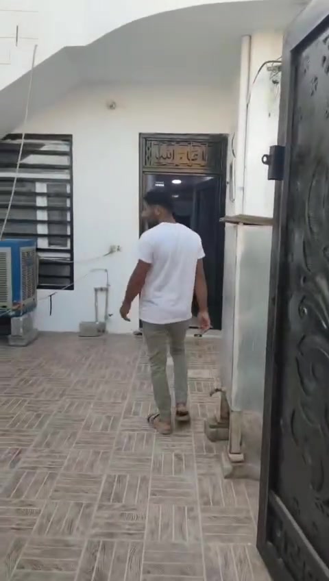 مكتب الاصالة للعقارات 
🏛️ دار للبيع بمساحه 100
واجهه   5*20 نزال 
 زراعي حي العسكري قرب جامع خديجه الكبرى📍 
بسعر 💵 37 مليون
للتواصل مراسله الصفحة او الاتصال ب رقم
*********** 📞
