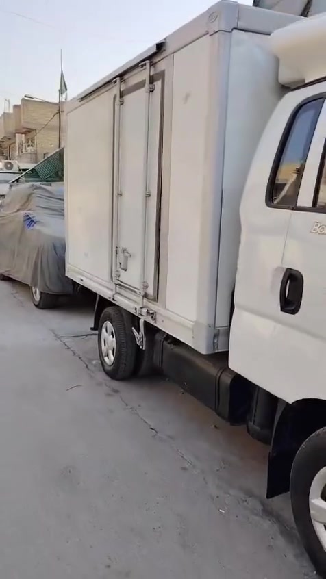 مكلف بالنشر ///////كية براد للبيع موديل 2007 سنوية 
هزة جديد رقم انكليزي تبريد شغال محرك  3000 مفتوح السنوية بأسم اخوية السعر عل خاص مخابرة او مراسلة عل واتساب 
***********
