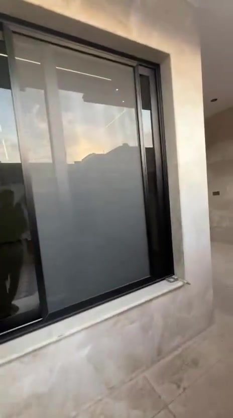 🏡 فرصة سكن متميزة من [مكتب البيت الأبيض للعقار]

​تبحث عن الاناقة والراحة والموقع المميز؟ نقدم لك شقة حديثة بمواصفات عالية في واحدة من أرقى مناطق بغداد!

​📍 الموقع: اليرموك (موقع استراتيجي قريب من كافة الخدمات)

📐 المساحة: 120 متر مربع

​✨ تفاصيل الشقة:

​🛋️ صالة واسعة بتصميم عصري

​🛏️ غرفتين نوم بتشطيبات ممتازة

​🍳 مطبخ حديث
حجم
​🚿 مجموعتان صحيتان متكاملتان

​💡 مميزات الشقة:

​بناء حديث وتصميم يوفر أفضل استغلال للمساحات

​إضاءة وتهوية ممتازة

​موقع هادئ وآمن قريب من المراكز التجارية والخدمية

​📞 للاستفسار والحجز، يرجى الاتصال بنا مباشرتاً:

📱 ***********

​📍 مكتب البيت الأبيض للعقار — خيارك الأول للعقارات الراقية.
