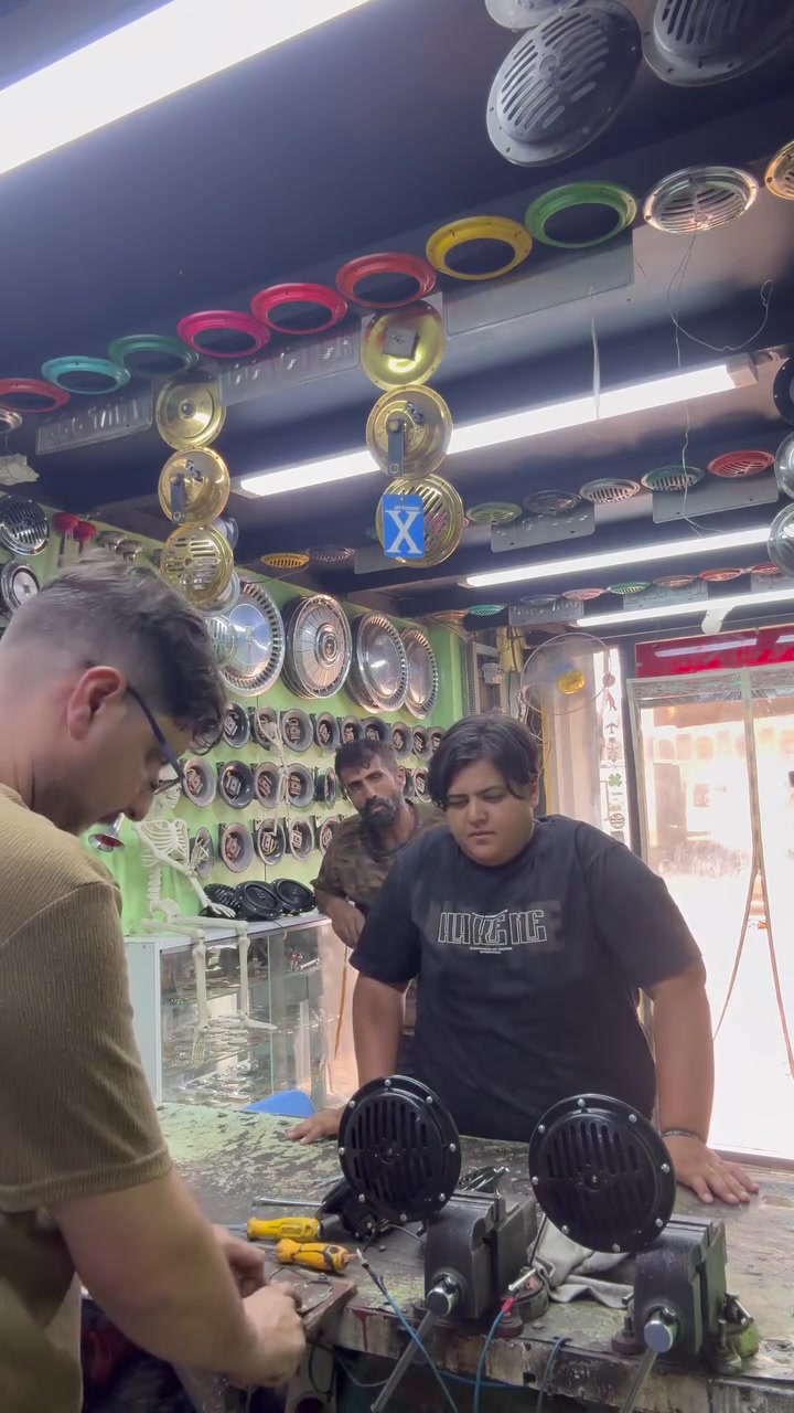 عروض الهورنات جنح كنر ضمان مفتوح 100 الف توصيل الكل العراق موجود العنوان الشعب قرب المحكمه 
الجديده
***********
