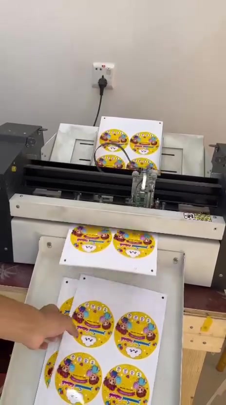 عرض للبيع لغرض التطوير 
🛑كتر سكاي كات اوتوفيدر A3max غراضه موجود اني مفصخه علمود الجو حار 
🛑طابعه epson 5390 عدد 2 استخدام شهرين محورات فضله خارجيه 
🛑طابعه 5290 استخدام 4 اشهر 
🛑UBS 1500 مستخدم شهر 
مشروع متكامل للستيكرات 
ملاحظة مشروع شغال حاليا مموقف شغل بيهم 

ماكو توصيل تجي تفحص وتسوي تيست واطبعلك بيهم الكميه الي تريدهن وتاخذهم (تقنع ياله )

للتواصل واتس اب فقط ***********
