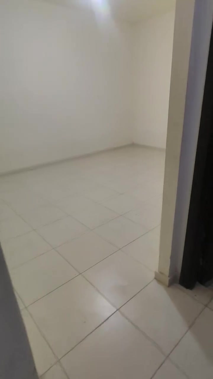 المجمع اللبناني • غرفتين صالة • جاهز للسكن