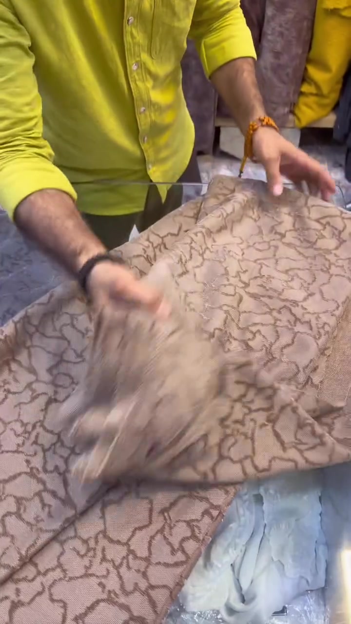 حجز سريع • واتساب • ملابس