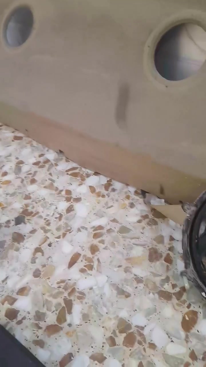 غراض افيو للبيع حله ابو غرق  *********** توصيل ماكو اذا لم تكن مهتم اعبر المنشور ممنون من الجميع
