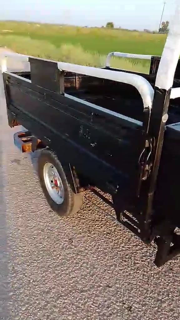 سلام عليكم  شباب ستوته جمره مديل ٢٠  توني معمرها مكينه كير اكسن تخم تاير كرهبائيات كلها جديده مكينه ٢٥ الدراجه جديده وجاهزه الف ما تصرف عليها اوراق اصولي مكان النجف الاشرف ناحيه الحريه ***********
