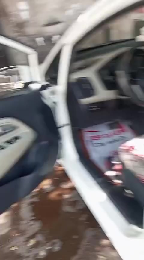 سلام عليكم ريو م 13 خليجي محرك 1600 رقم قادسيه نگليزي بسمي سنويه لل 31 گير مكينه مكفولات سياره مكفوله من ضربه وصبغ وتبديل بيه باردات شوف العين  وبيه جراد عل قماره خفيف وشويه من البنيد سعر 83 مراوس حسب القناعه مكاني نجف ابو صخير /***********
