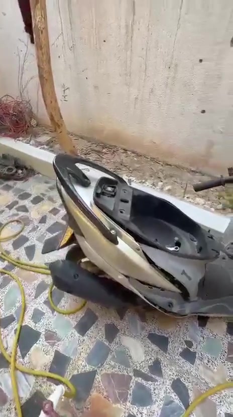 سلام عليكم ماكس قجمه بوشه ٥٥ كلشي شغال بيه سلف هدر كلشي شغال سعر ٤٠٠ وبيه مجال لعنوان ياسين رقم ***********
