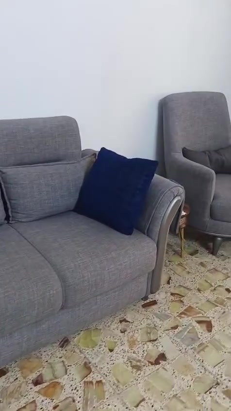 بغداد ابو دشير • ٨ مقاعد • نضيف