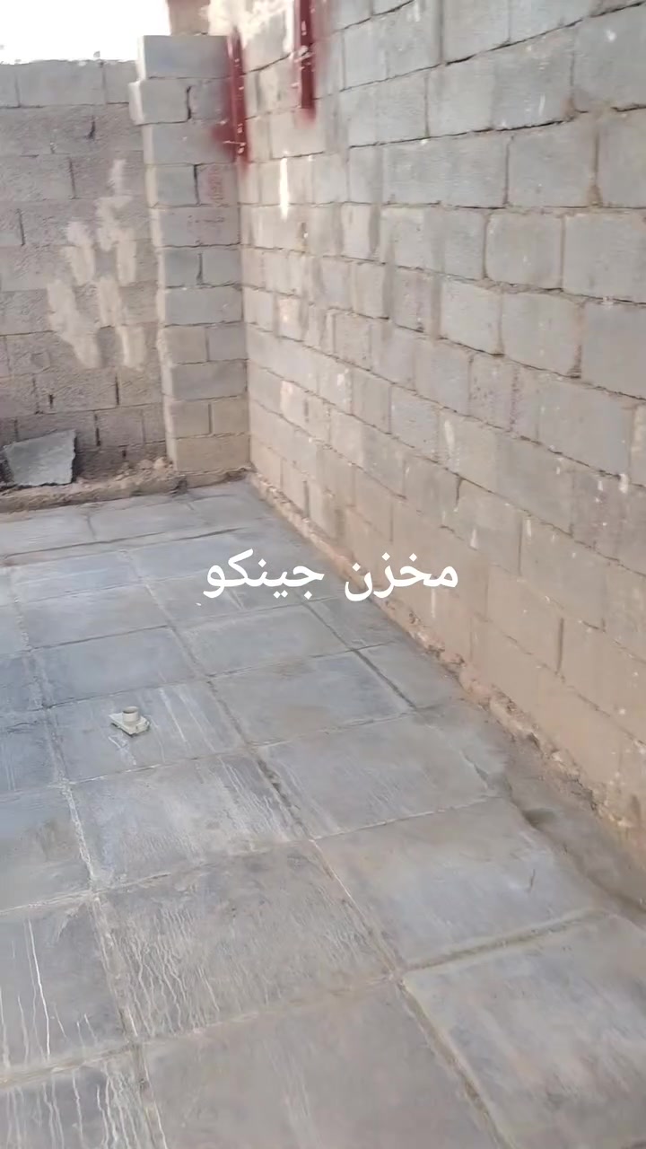 السلام عليكم بيت للبيع حي الامام الحسين بناء حديث مساحه 380متر ديوانيه +غرف عدد 3+مطبخ +صاله 
شارع الصوره شارع الرئيسي بيت ركن 
***********
