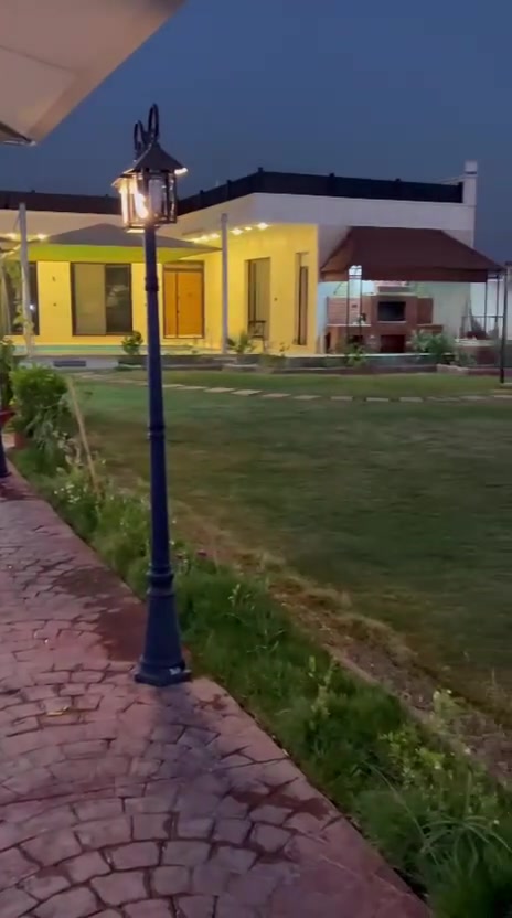 مزرعة للإيجار اليومي 🏡🌳
📍 الموقع: بغداد – الدورة – البوعيثة

✔️ أجواء هادئة ومناسبة للعوائل والشباب

✔️ مساحة واسعة وخدمات متوفرة

✔️ مثالية للراحة والونسة

📌 للحجز والاستفسار يرجى الاتصال أو المراسلة على واتساب: 
 📞***********
 موثق في تطبيق اجرلي لسياحة المزارع في العراق 🇮🇶
wa.me/9647808109393
