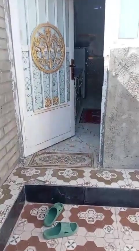 بيت مشتمل لبيع زراعة ثانيه خلف سكه مساحه 100متر البيع سعر 45 بي مجال بصيط***********
