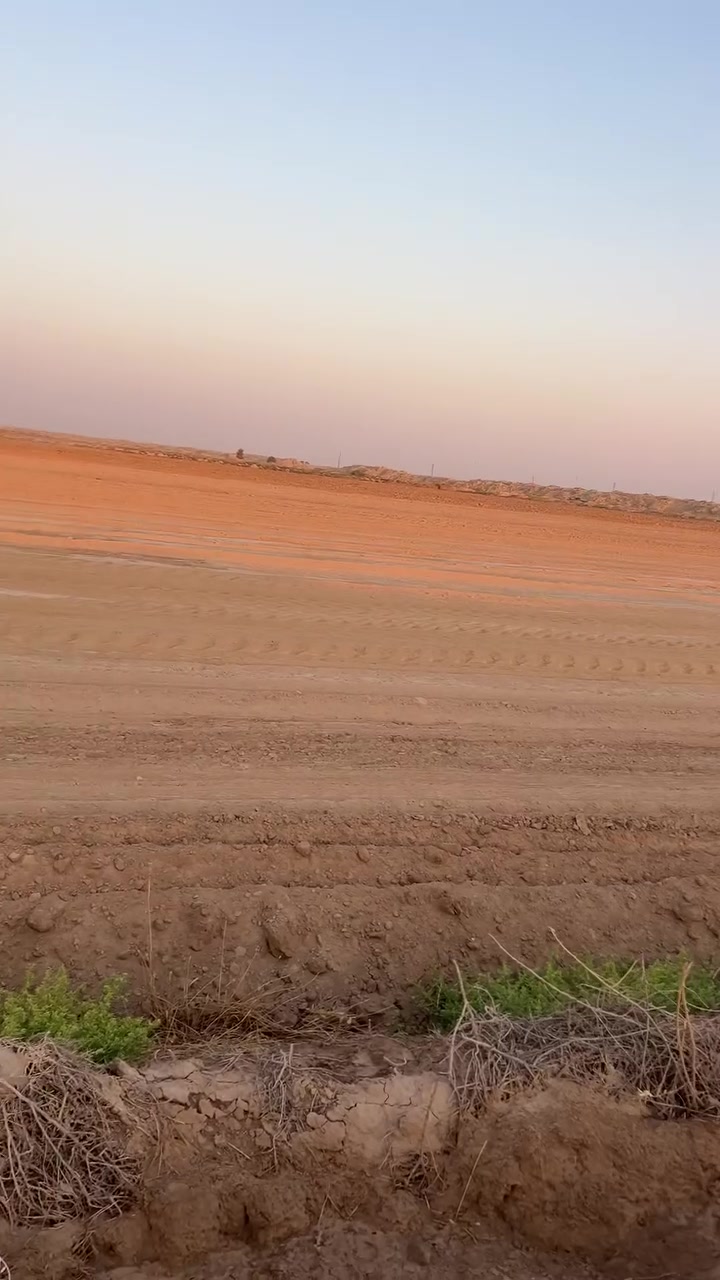 سلام عليكم للبيع مكينه 270زيرو موديل 2015فول مواصفات عاده 8000تاير حرفش رقم اربيل معى ترنبول 2026لستفسار ***********او***********
