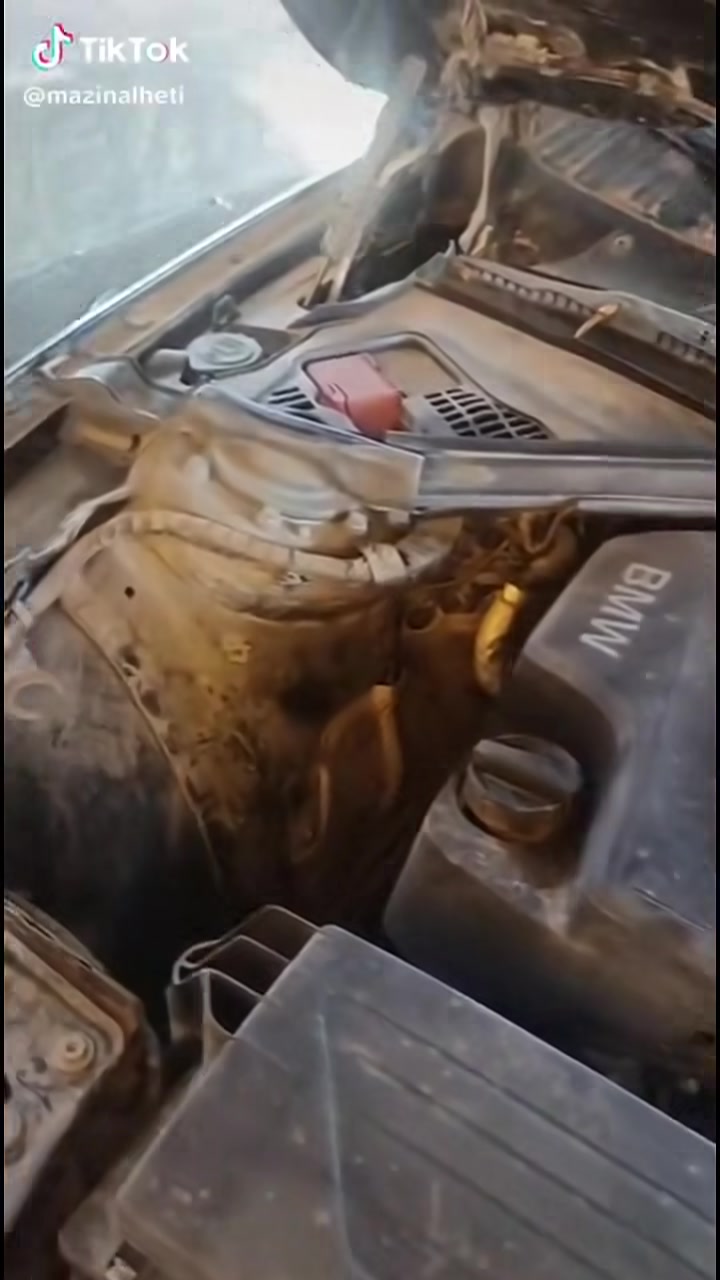 ✨ سيارتك ترجع جديدة... من جوّة ومن برّة! 🚗🔥

تعبت من البقع بالصالون؟ أو الشحوم المتراكمة على المحرك؟
رجّع لسيارتك نظافة وكالتها وهيبتها مع خدماتنا الاحترافية في تلميع وتنظيف صالون السيارة والمحرك!

💡 شنو نقدملك بالحمام الداخلي؟
✅ تنظيف وتعقيم المقاعد (جلد أو قماش) وإزالة أصعب البقع.
✅ تنظيف السقف، الأرضيات، والأبواب بأحدث الأجهزة.
✅ تلميع "الدشبول" والديكورات وحمايتها من تشققات الشمس.
✅ إزالة الروائح الكريهة والتعقيم بالبخار لبيئة صحية ونظيفة.

💡 شنو نقدملك بغسيل وتلميع المحرك؟
✅ إزالة الشحوم والزيوت المتراكمة بمواد خاصة وآمنة 100% على السنترال والوايرات.
✅ إعادة اللون والمظهر الأصلي للأجزاء البلاستيكية والمطاطية.
✅ حماية المحرك وتسهيل كشف أي تسريب مستقبلي.

🎁 عرض خاص لفترة محدودة!
(احصل على خصم مميز / أو خدمة تلميع اللايتات مجاناً عند طلب البكج الكامل)

📍 الموقع: [شارع ١٠٠فلكة العلم / قرب الجشعمي ]
📞 للحجز والاستفسار: [***********] يوجد واتساب 
💬 أو راسلنا مباشر على رسائل الصفحة!
