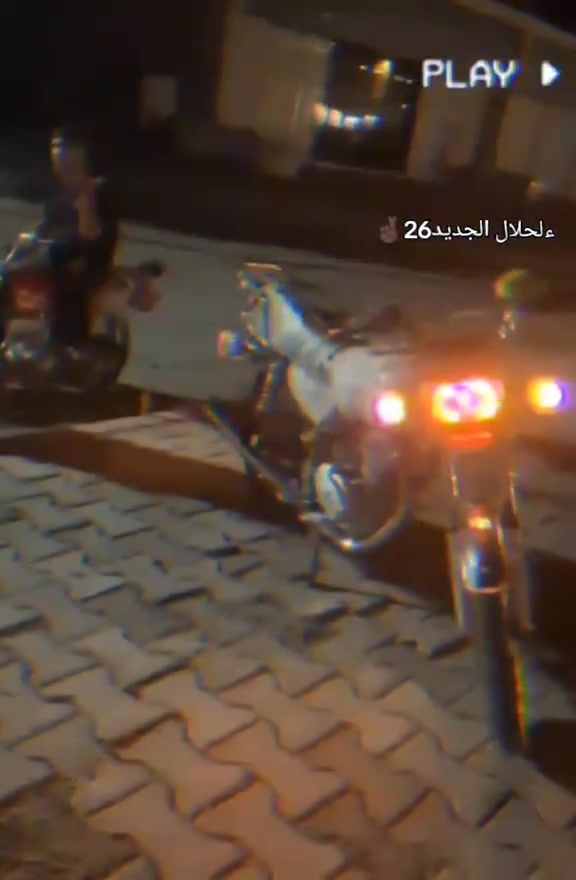سلام عليكم دراجة تايكر موديل 25 كهربائيات كلهة شغالة السعر 700 بيهة مجال بكاني ديالى كاطون الرازي الرقم ***********
