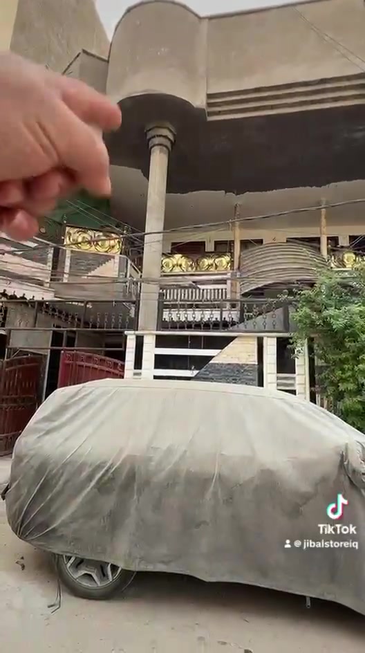 بيت للبيع • ١٣٠م • ٣ طوابق