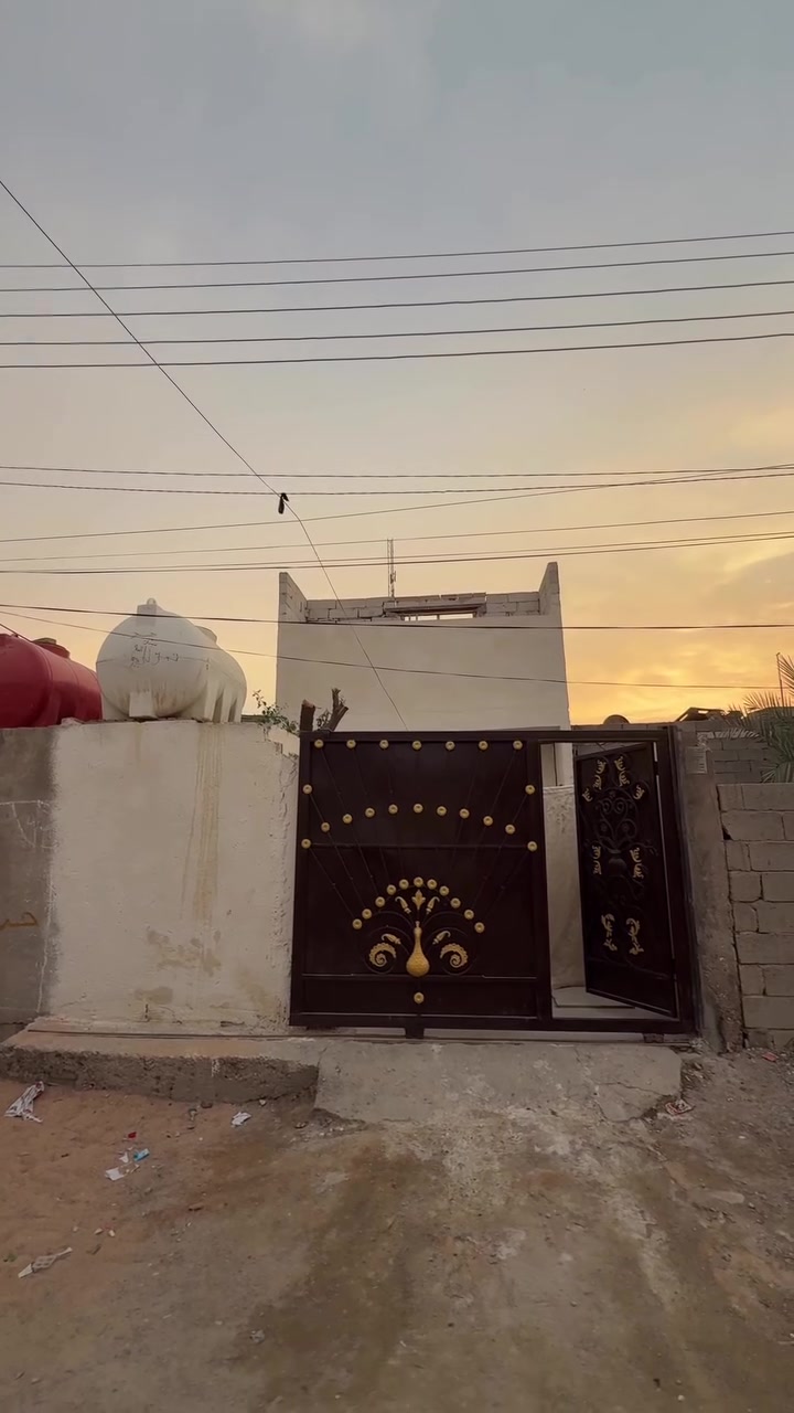 بيت طابقين • طابو صرف • ١٠٠م