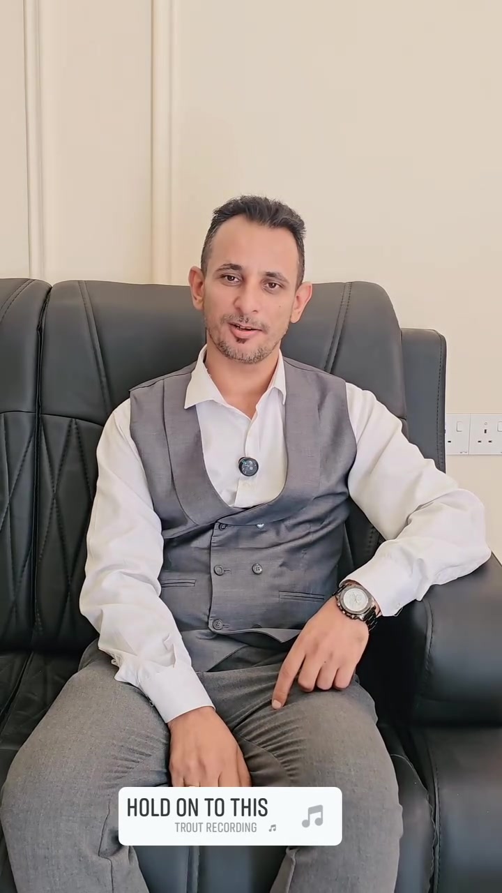 📢 انضمام جديد إلى كادرنا التدريسي

نرحّب بانضمام
⭐ ملك الفيزياء ⭐
الأستاذ أحمد قاسم

🎓 حاصل على شهادة الماجستير في الفيزياء

كفاءة علمية جديدة تنضم إلى كادر متوسطة نهضة العلم الأهلية للبنين نحو عام دراسي حافل بالتميز والنجاح.

📚 سارعوا بالتسجيل وانضموا إلى أسرة نهضة العلم… فالمقاعد محدودة!

📍 المعامل / الباوية / شارع المستوصف
📞 ***********

#متوسطة_نهضة_العلم_الأهلية_للبنين
#ملك_الفيزياء
#الأستاذ_أحمد_قاسم
#استمرار_التسجيل
#كادرنا_التدريسي
#التميز_والنجاح
