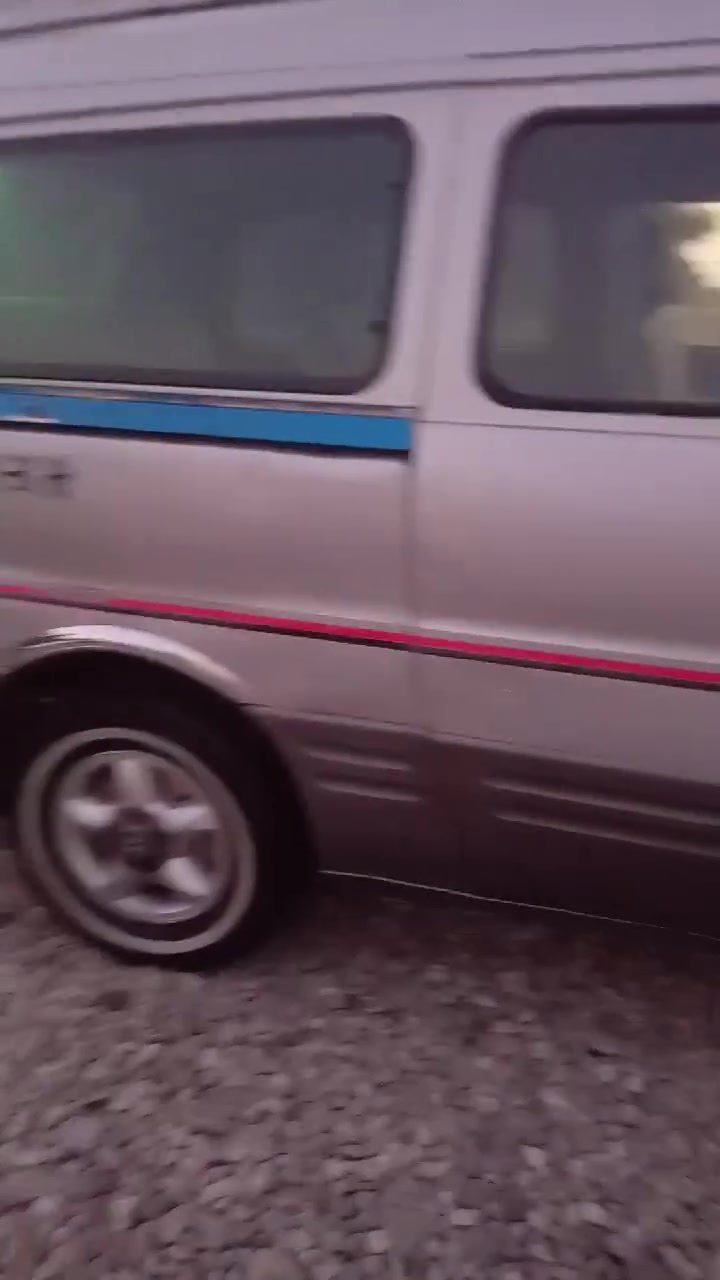 سلام عليكم ستاركس للبيع موديل ٦سياره حلوه كير محرك اكسن تخم تاير باتري جديد حداديه شرط بجيس صدر امامي خلفي شرط حاويه شادله مكينه بيه    خير من الله لا تبخير ولا تنقيص رقم نكليزي مميز مكاني واسط اصويره *********** سعر 70وبيه مجال
