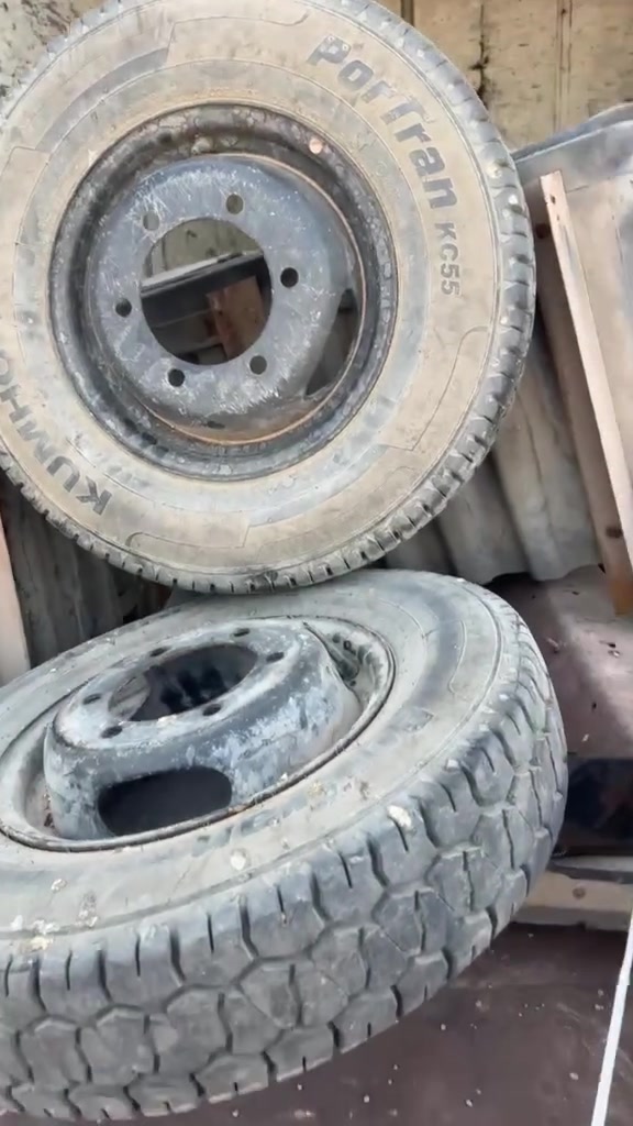 السلام عليكم من رخصت ابو الكروب عندي تيرات مال كيه ماعرف التايرات  نضيفات لن هنا قديمات بس الوياله  جدد شرط هاذا الصوره ول مقطع الفيديو كدامكم مكاني سماوه المعالي هاذا رقمي اليحب يستفسر يتصل ***********
ومامتواجد عل فيس دامن 
السلام عليكم من رخصت ابو الكروب عندي تيرات مال كيه ماعرف التايرات  نضيفات لن هنا قديمات بس الوياله  جدد شرط هاذا الصوره ول مقطع الفيديو كدامكم مكاني سماوه المعالي هاذا رقمي اليحب يستفسر يتصل ***********
