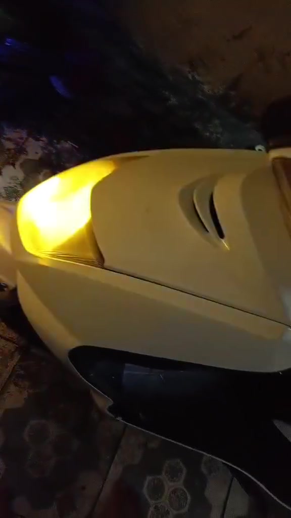 سلام عليكم سكنس للبيع نثيه الدراجه حلوه لايت زنون دبل اشاير ابو اصوت انبي ثري نكره سلف هندر الدراجه خير من الله نضافه كفرات 80 /100 اسعر 350 وبيها مجال حك اجيه مكاني بغداد الغزاليه رقمي لتواصل وبي وتساب ***********
