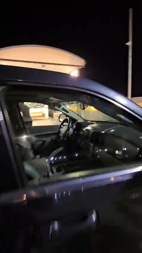 جيب موديل 2008 وارد امريكي صبغ قطعتين + وكد شبر بالباب ورى السكن وشبر بالجاملغ الورى الايمنالسيارة حلوة وجاهزة اي نقص مابيهة السعر 85 وبيهة مجال بسيط للاستفسار الاتصال ‭***********‬
