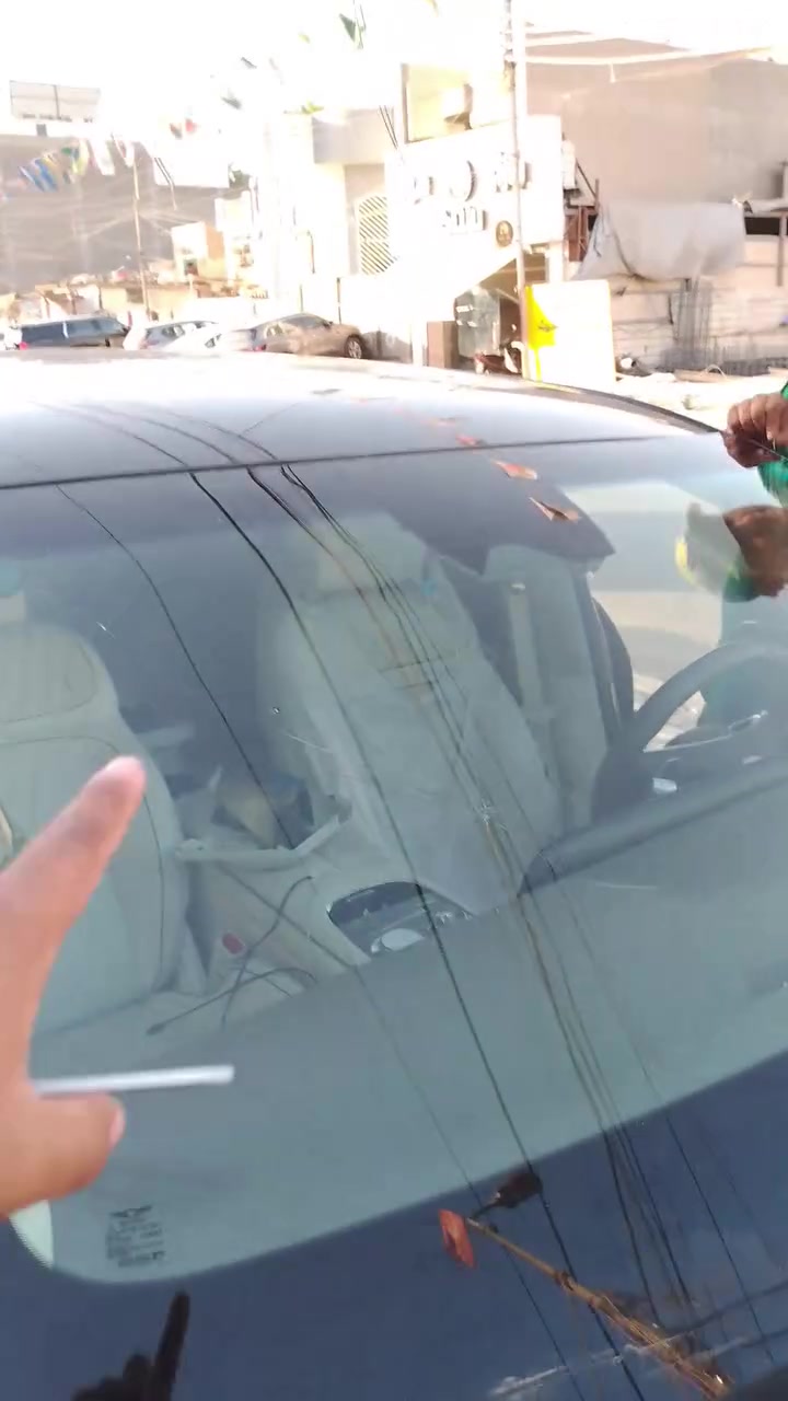 -يتوفر زجاج السيارت الحديث والقديم
-بأسعار جيده تبديل الزجاج الامامي الكافه انواع السيارات 
-تبديل الزجاج المضلل البيبان والخلفيه 
-ازاله التضليل من الزجاج الامامي والابوب
-تنضيف مكان الزجاج بعد ازالته  
-ويتوفر زجاج اصلي الكافه انوع السيارات 
-ويتوفر زجاج درجة اولى مع ضمان جوده العمل والزجاجه -فتره الضمان 3️⃣سنوات 
مع احسن انوع السلكون 
-يتوفر جميع انواع السلايتات لجميع انواع السيارات
-ويتوفر زجاج درجه ثانيه ضمان فقط جوده العمل وليس -الزجاجه 
-وكل هاذه عدنه شد موقعي داخل بغداد فقط ضايج من -الزدحام ماعندك مجال تجي احنى نجيك بكل مكان ابغداد 
-وتشوف الشغل اذا ميعجبك ربع متنطي والجامه هديه من -عدنه الك 
-موقعنا شارع شيخ عمر قرب مقبره الغزالي 
-للاستفسار اكثر اتصل بنا او مراسله ع واتس اب***********ابوفهد
