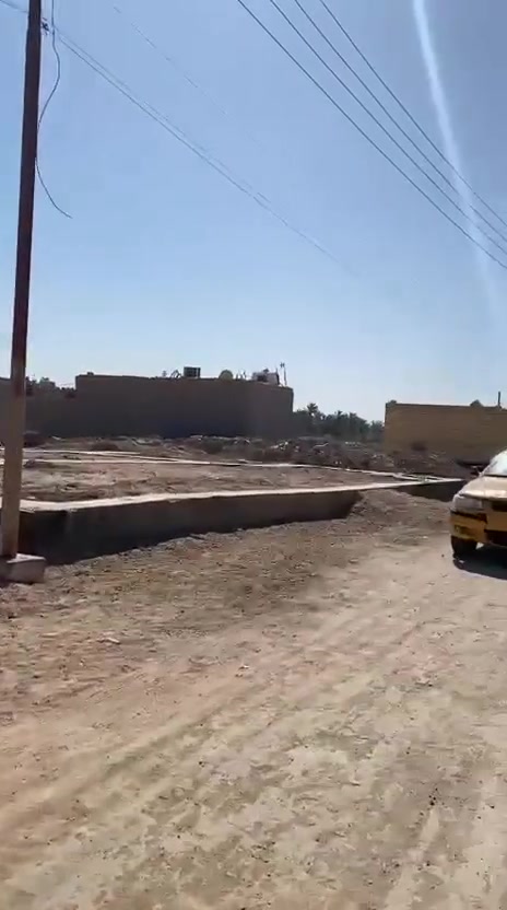 السلام عليكم  قطعه ارض زراعيه خلف المستسفى التركي 100 م اريد اعرضه للبيع بسعر 20 وبيه مجال الشراي تصل ع الرقم 👇👇 
***********
