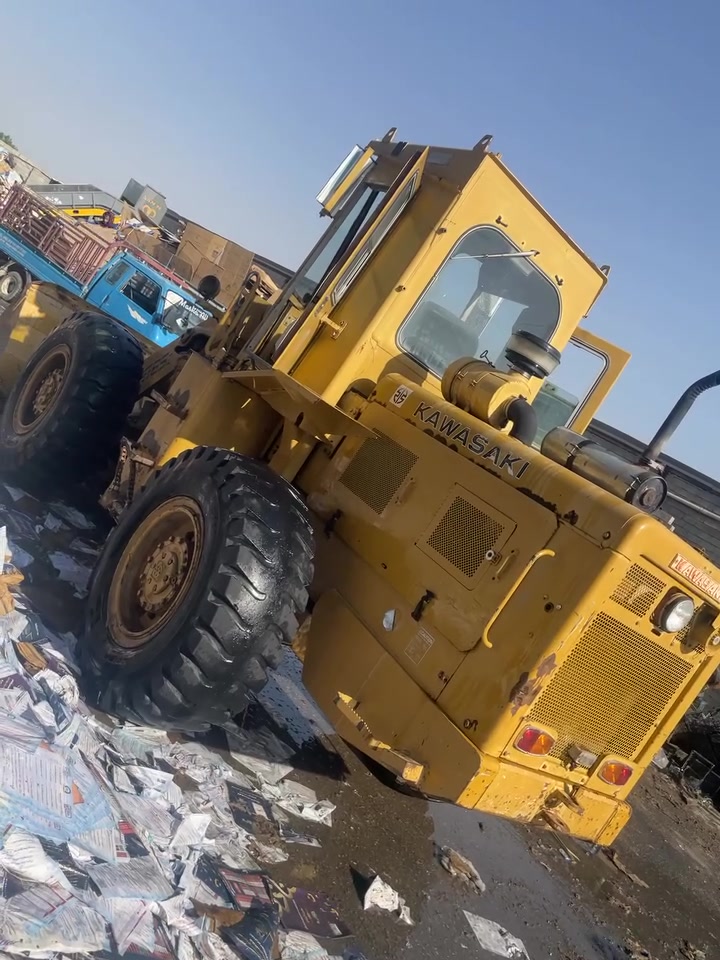 سلام عليكم شفل كاوسكي نضيف مبدل دهن هايدروليك جديد للبيع ٢٦٥
المكان الزعفرانية
***********
