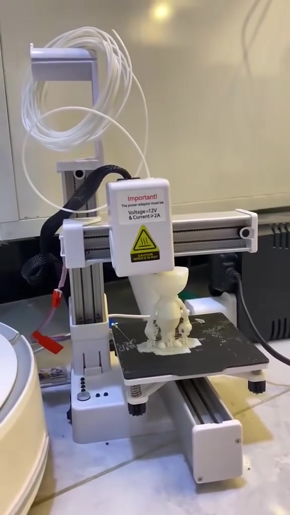طابعه 3D مال مجسمات مدري مال شنو خوان نضام للبيع فقط اشغله لك لأن ما اعرف بيه لا تكلي  شلون تطبع ومدري شنو بارك الله بيكم (ملاحظه )هاذ لفيديو مسحوب من لنت
سعرها 50 الف لونه اسود جديدة لوك 
***********
طابعه 3D مال مجسمات مدري مال شنو خوان نضام للبيع فقط اشغله لك لأن ما اعرف بيه لا تكلي  شلون تطبع ومدري شنو بارك الله بيكم (ملاحظه )هاذ لفيديو مسحوب من لنت
