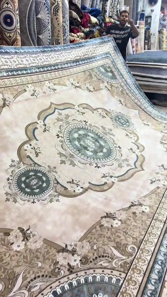 مفروشات • حسن الصبيحاوي • حجز واتساب