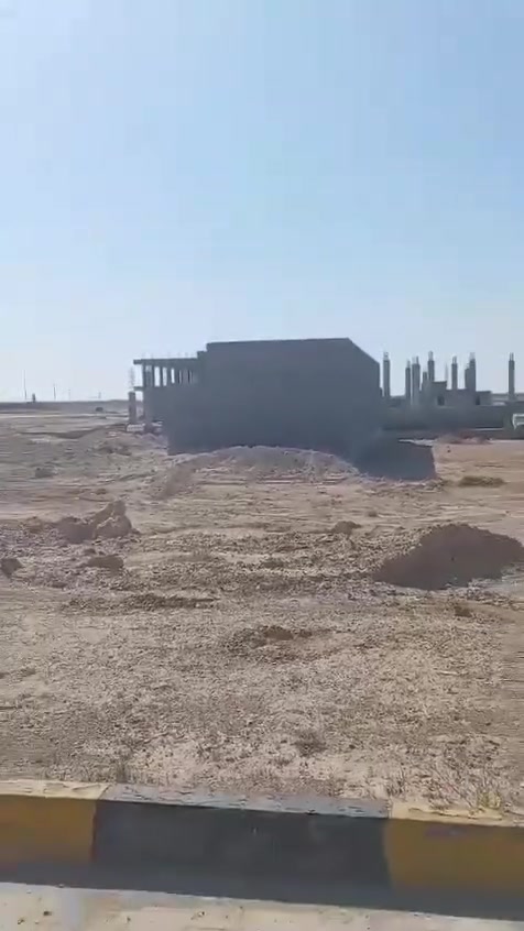هيكل مشتمل واصل للصب للبيع 
التفاصيل 
مساحة القطعة الكلي300متر
بناء نص القطعة150متر 
يتكون من.....
غرفتين وصالة  ومطبخ  واستقبال وصحيات داخلية وخارجية....كراج سيارة.....كامل من ناحية المجاري وصب المنهولة..مصفر أرضية كامل ....صب لاش بناء بلوك ...واصل ماء وكهرباء  
الأرض طابو 
السعر27 مليون وبيها مجال 
الموقع الشاعي...قريب طريق حديثة بيجي
..قرب عمارة جهاد
الاستفسار التواصل على الصفحه او الرقم
***********
