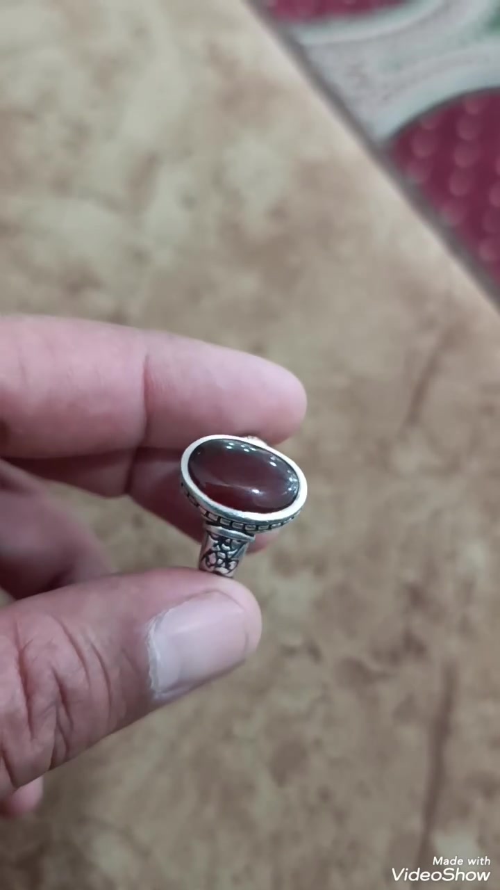 ماشاء الله تبارك الرحمن 
اللهم صل على محمد وال محمد

خاتم  عقيق يماني كرزي  طبيعي 100%100 

صياغة عارف تحفه 

للاستفسار الرقم ***********
