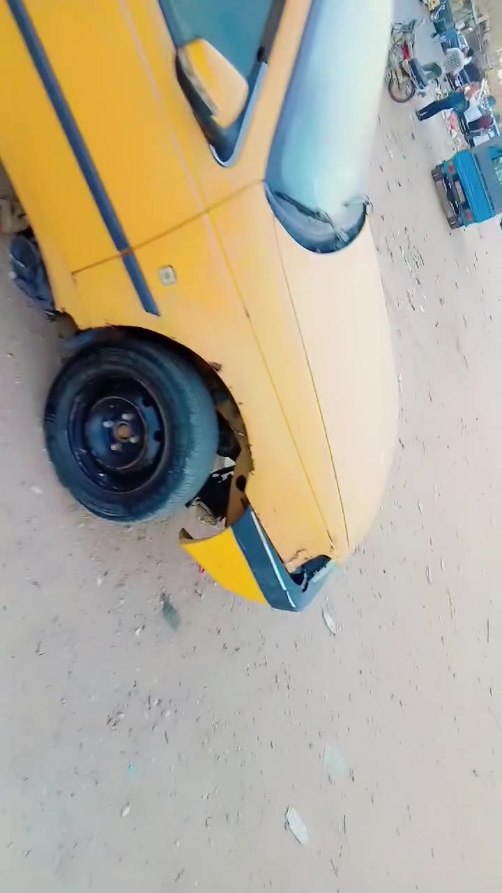 للبيع مديل 10  عاوزه كرنك واويل بم  تبريدها بس كتفات كله شغال  سيارا حلوا ونصبه تم تاير حداديه جدد سنتر لوك ريمود باتري جديد بخاخات فيت بم  كلاص  صار سبوع من بدلتهن  سعرها ١٨ وبيها مجال حق جيه مكان كوفه 
***********
