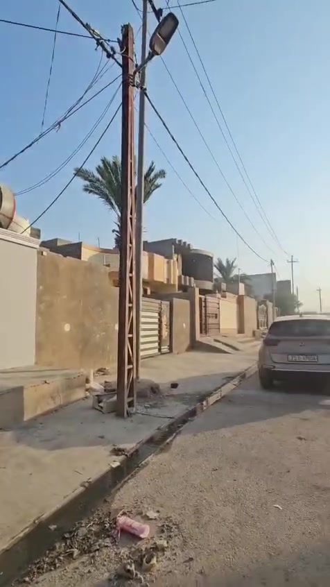 بيت مساحة ١٥٠متر فؤل قريب عل شارع العام زراعي مرقم رقم داخل بلدية الموقع دليمات)***********

