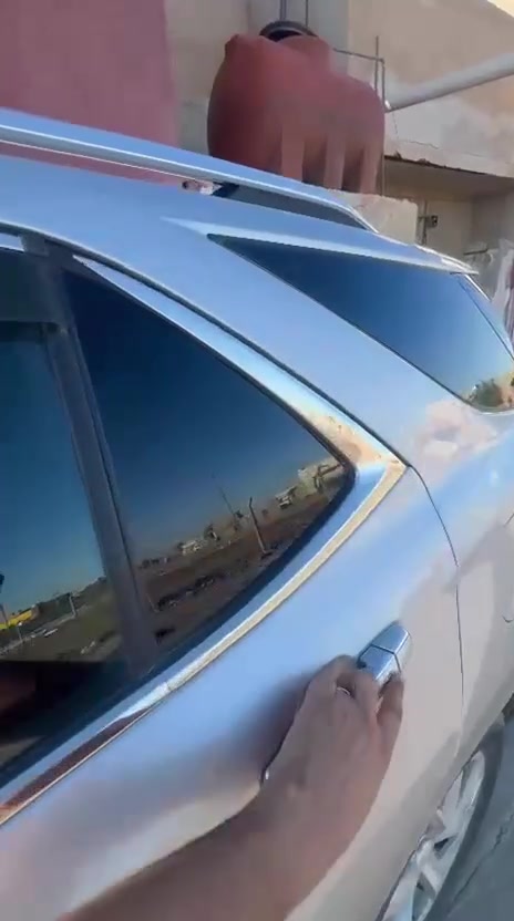 �🖤 بردات سحب أسود من مصنع سكراب ريسا 🖤🚗
✨ خلي سيارتك أريح وأكثر خصوصية!
بردات سحب أسود بجودة عالية، تصميم عملي وسهلة الاستخدام، ومناسبة لمختلف أنواع السيارات.

🔹 للسيارات 4 أبواب:
📦 تخم 4 قطع سحب أسود — قطعة لكل باب.

🔹 لسيارات التك قمارة 2 باب:
📦 تخم 2 قطع سحب أسود — للأبواب الجانبية.

✅ قماش قوي ومتين
✅ يحجب الضوء ويزيد الخصوصية
✅ شكل أنيق داخل السيارة
✅ سحب يدوي سهل مثل الستارة العادية
✅ تفصيل مناسب حسب نوع السيارة
✅ صناعة محلية – مصنع سكراب ريسا
✅كل هاذا وبسعر 40 الف فقط مع التوصيل

📩 لطلب التخم:
أرسل لنا اسم و موديل السيارة حتى نساعدك بالتأكد من المقاس المناسب.

🚚 التوصيل متوفر لجميع المحافظات العراقية.

🔥 اطلب الآن وخلي سيارتك أكثر خصوصية وأناقة!

📞 للاستفسار والطلب: راسلنا على الخاص
( *********** )
