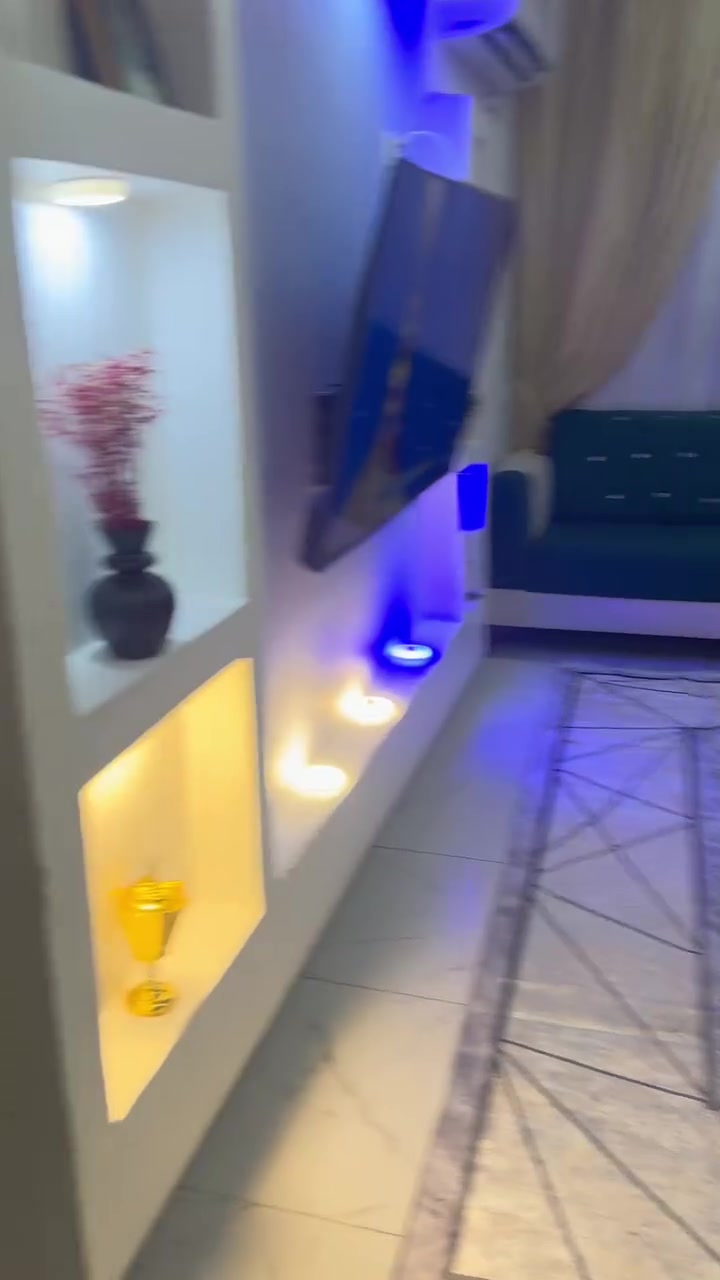 السلام عليكم شقه ١٠٠ متر b1/109طابق ٦متفوعت الثمن بسمي مثثه كامل غرفة نوم وسبالت عدد ٣وطباخ كهرباءي وغازي وثلاجه +مجمده  وغساله اوتو ***********سعر ١٢٨
