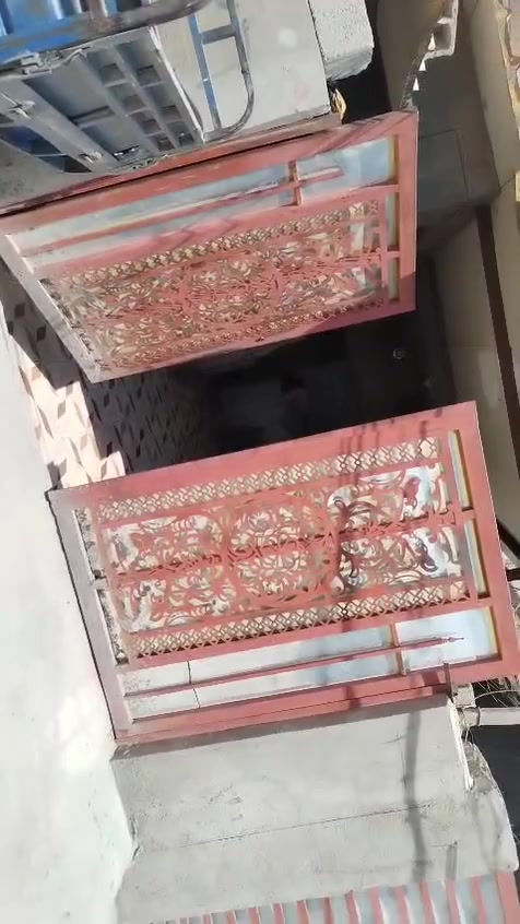 بيت مجمع الصدرين التجاوز للبيع مع ساندويش الي يحب يستفسر على هذا الرقم ***********
