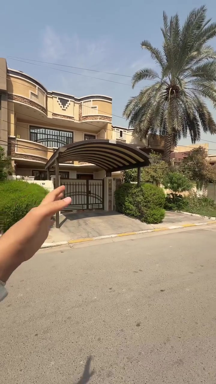 دار كلاسيك جهاز يباع ارض   على شارع عرض 15 متر الاقتصادين 
مساحة :145م واجهة : 6.60  
السعر :  علق بـ رقم ( 1 ) ليصلك السعر

للأستفسار 
مراسلة الصفحة او الاتصال على الرقم 
☎️*********** -*********** ☎️
#عقارات #اكسبلور #مساحة #بغداد #عقارات_بغداد
