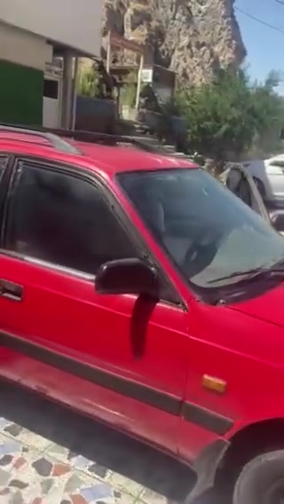🚗 بە ناوی خوا
مازدە ساڵۆن بۆ فرۆشتنە

📅 مۆدێل: ١٩٩١
⚙️ گێر: حادی
🔧 مەکینە: ٨ بەخ
🔢 رەقەم: دهۆک
📍 شوێن: خەلیفان
💰 نرخ: ٢٥ وەرەقە و مەجال

🔸 ئەولیات بەشەرتە

🔄 گۆڕینەوەش دەکەین بە سەیارەکی جایز

📞 ***********
📞 ***********
