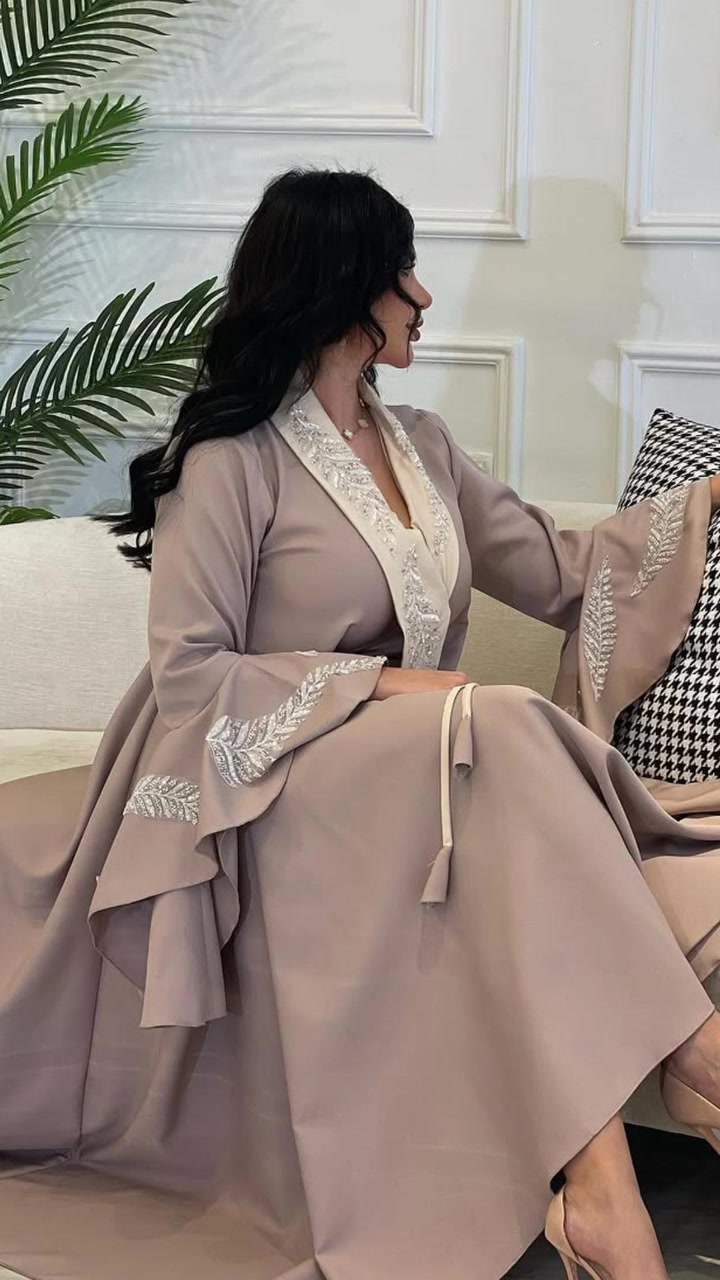 قطع كويتيه بكوالتي عالي وتصميم مختلف عن الموجود لايفوتكم الاستوري
