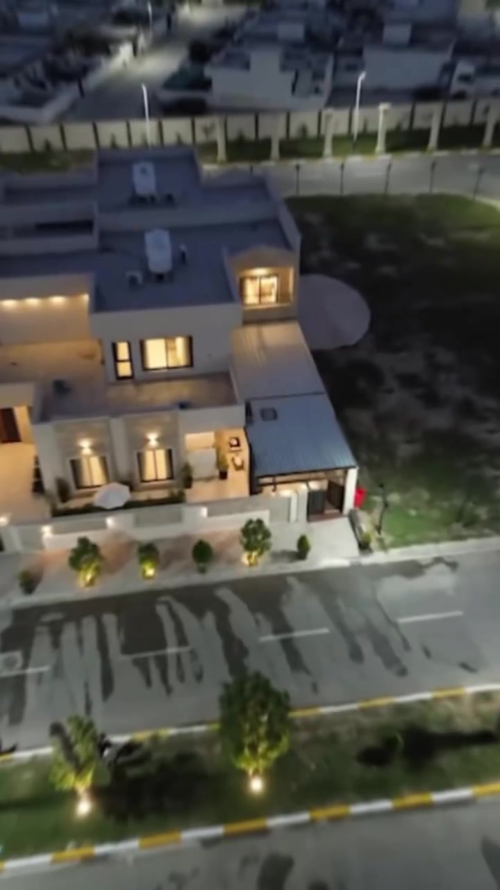 🏡 ڤله للبيع 400 متر  موقع مميز جداً ركن 

 📍روان ستي السكني 2 كوباني 

✅مساحه 400 متر 
✅ منطقة هادئه 
✅ موقع ممتاز وقريب من الخدمات
✅ مناسب للسكن العائلي  
 

📍 الفيصل للعقارات
كركوك – شارع القدس
قرب مصرف أهلي العراقي

نقدّم لكم أفضل الفرص العقارية للبيع والشراء والإيجار،
بخبرة وثقة ومتابعة دقيقة لحد إتمام الاتفاق.

🏡 بيوت – أراضي – محلات – استثمار
📞 للاستفسار:***********
***********

