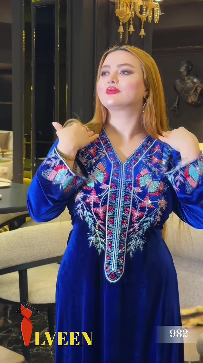 جمله فقط تجهيز المحلات والبيجات

***********
