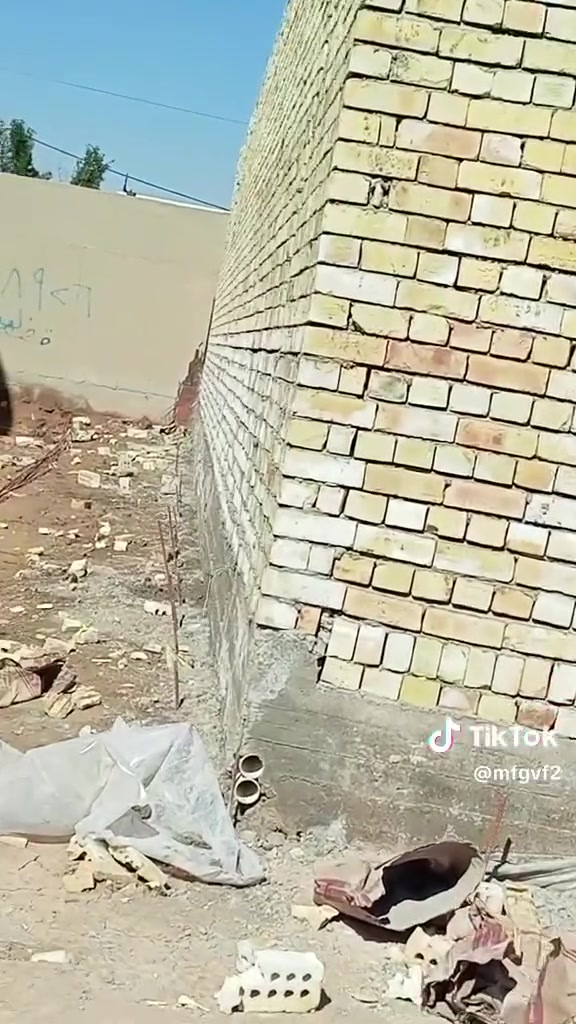 السلام عليكم  خلفة بناء درجي ولة  الدبل 300الف الهاتف ***********
