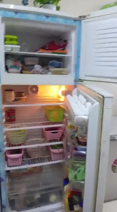 ثلاجه • للبيع