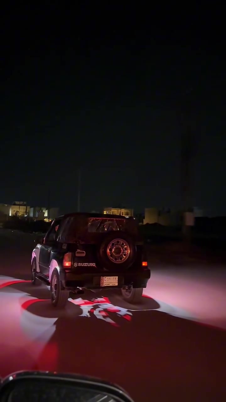 السلام عليكم اخواتي للبيع او مراوسه ساسوكي موديل ١٩٩١  محرك جديد كير شرط 
 دخل جديد  نظافه ‏80%  رقم السياره نينوى الماني شرط تحويل ثاني يوم  مكان السياره موصل حي السكر  رقم صاحب السياره *********** بي وتساب ￼
