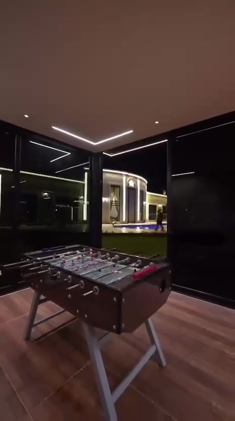 متوفر حجوزات طيلة ايام الاسبوع 
ڤيلا Vip راحه وامان 
✨✨✨✨
للتواصل والاستفسار واتساب 
***********
📍ابو غريب
