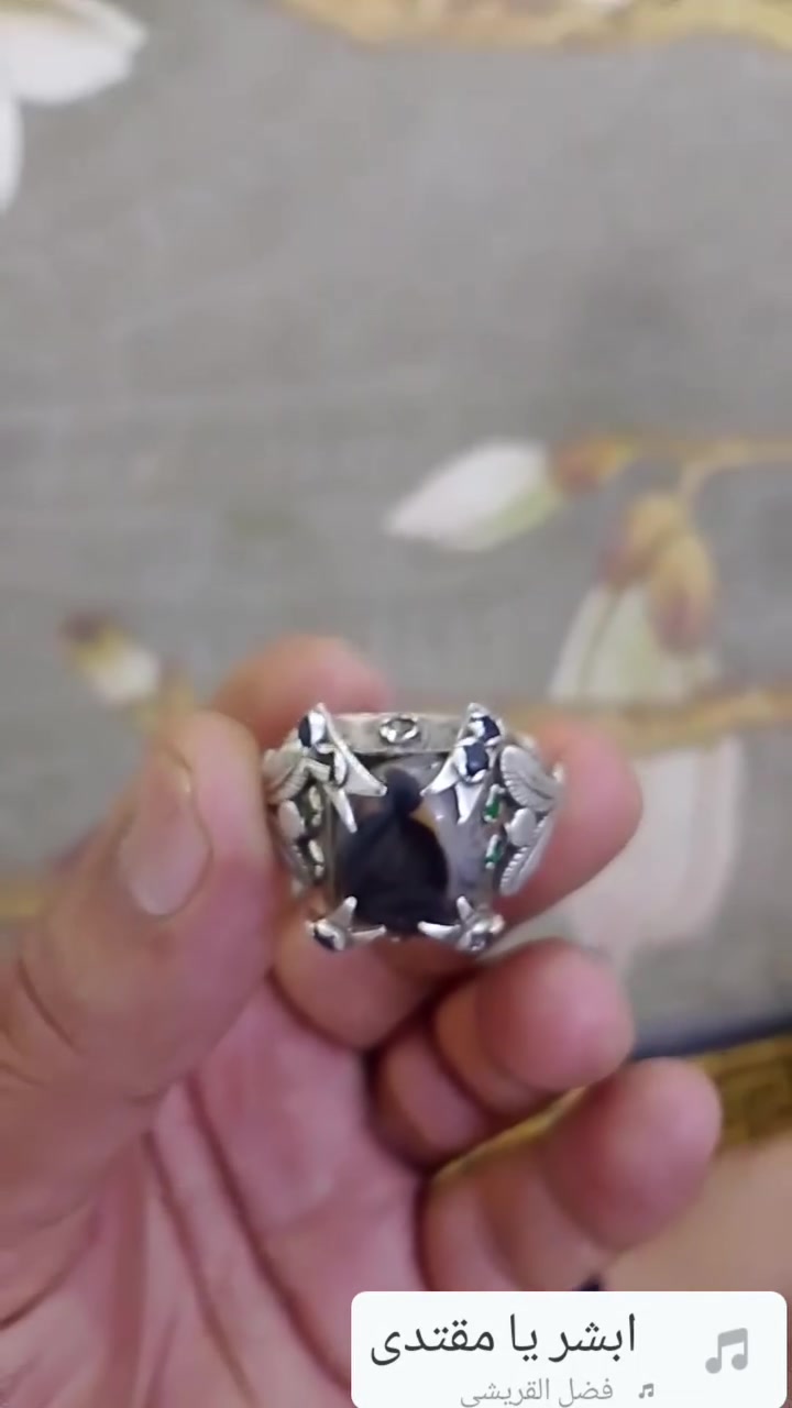 السلام عليكم ورحمه الله وبركاته خاتم يماني مصور صوره السيد مقتدى الصدر اعزه الله بصياغه ثقيله وراقيه ومرصعه طبيعي وقديم للاستفسار الاتصال على الرقم التالي ***********

