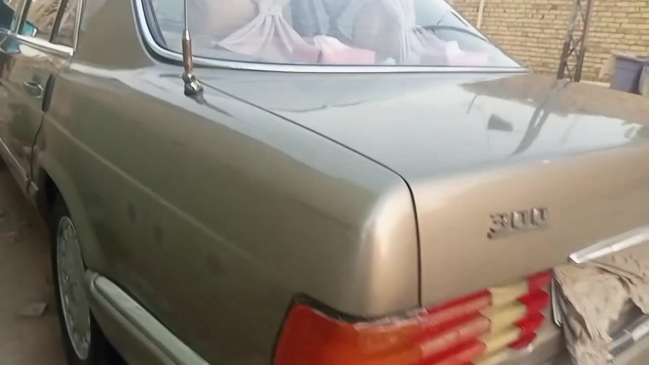 السلام عليكم 
بيع او مراوس باقل  السعر ٥٢
رئاسي ٩١ بأسمي رقم دولي 
محرك فيفتي لا تبخير ولاتنقيص 
تبريد ليك حدادية ٩٠٪
تايرات نظيفة السيارة مامتعوبة 
استخدام شخصي 
صبغ عام مابيها ضربة قوية برانكيتات قواعد دبلات سليمة مكفولة عيب شرعي واصوليات
الشطرة موجودة
***********
ملاحظة اخوان السيارة ٩١ موديلها
