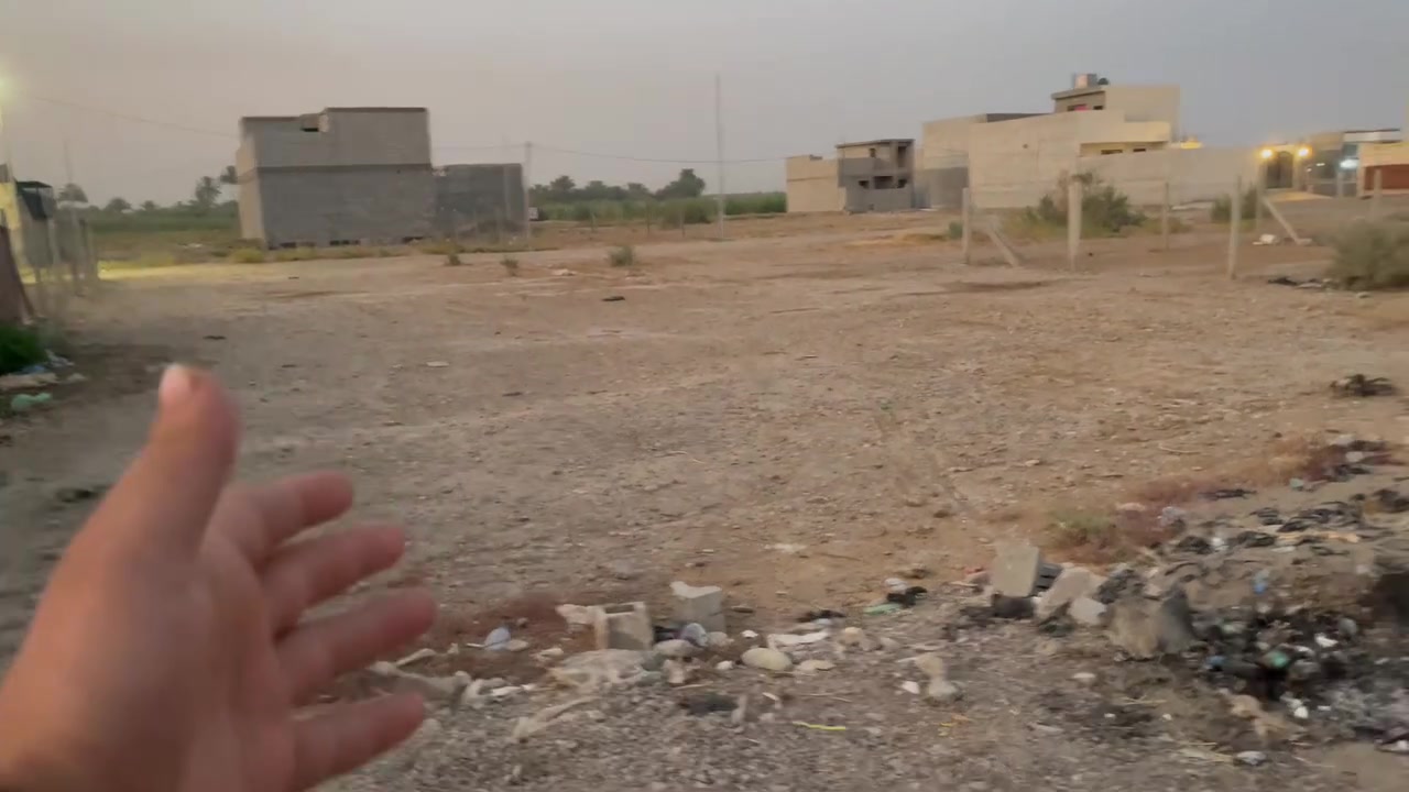 قطعة ارض للبيع📍 
موقعها في حي الازدهار سند زراعي  
مساحتها 400 متر النزال 20 و العرض 20 
سعرها جدا مناسب 
اي استفسار اتصل على الارقام التالية ☎️
*********** رائـــد للعقار 
*********** ماجد العبيدي للعقار
